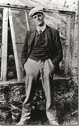 James Joyce em 1904, aos 22 anos.